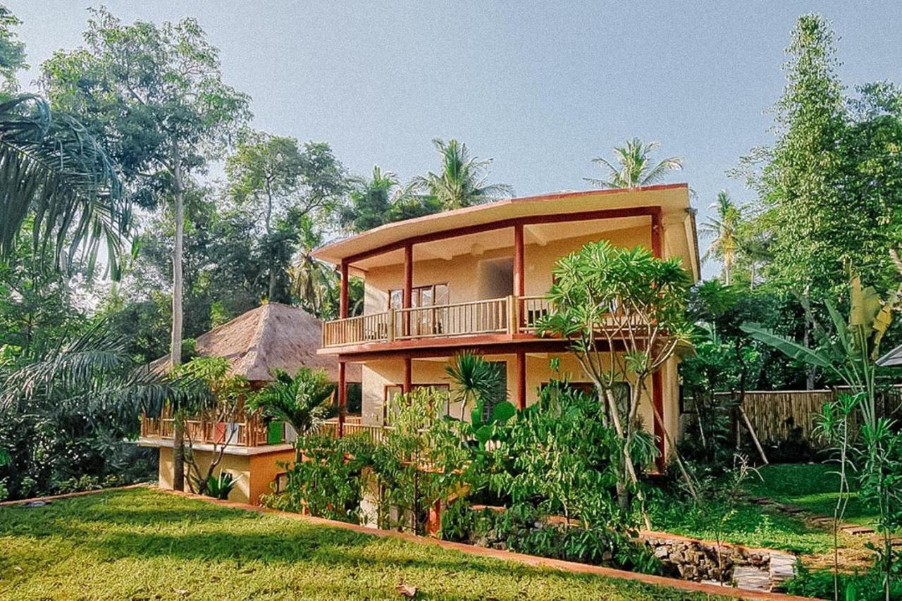 Shanti Toya Ashram Mambal Luaran gambar