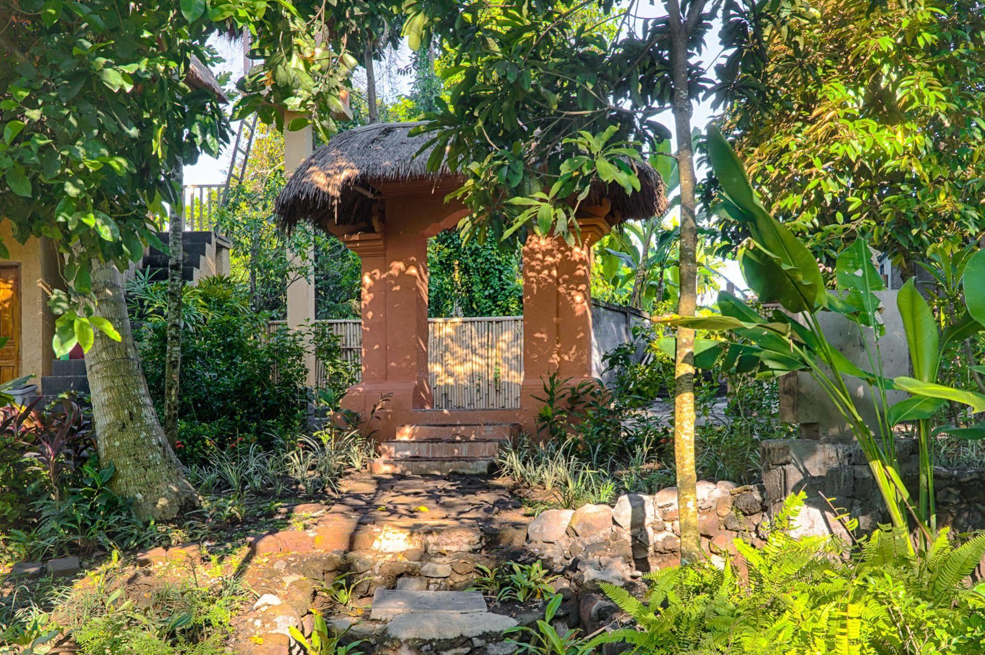 Shanti Toya Ashram Mambal Luaran gambar